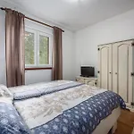 Breg V * Raša