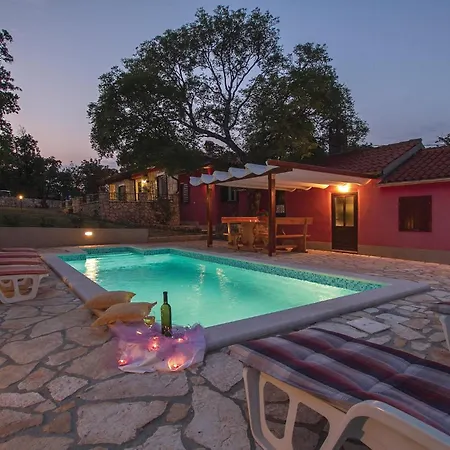 Holiday home 3 Bedroom In Breg