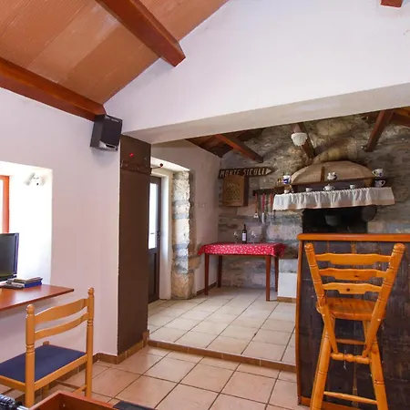 3 Bedroom In Breg