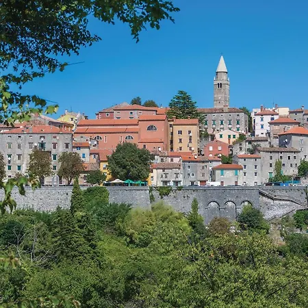 Nyaraló Breg V Raša