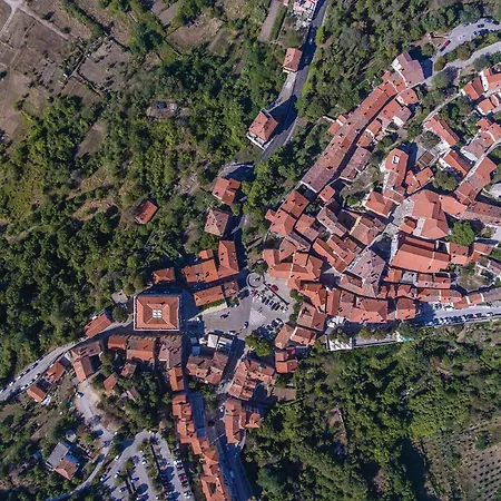 3 Bedroom In Breg *