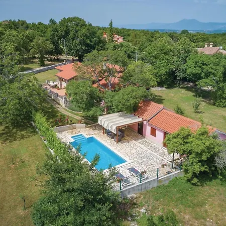 Beautiful Home In Breg * Raša