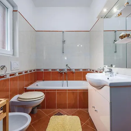 Beautiful Home In Breg * Raša