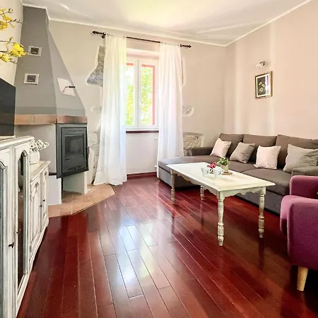 Beautiful Home In Breg Casa de Férias